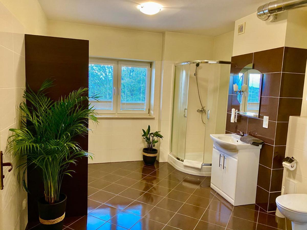Las Slupski Premium Business Apartament Nr 7 Wifi Netflix Smart Tv50 Two Bedrooms Two Extra Large Double Beds Up To 6 People Full Pleasure Quality Stay (Adults Only) Екстер'єр фото